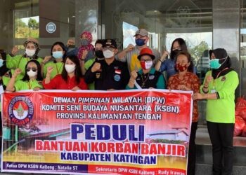 Anggota DPRD Kalteng dan KSBN Salurkan Bantuan Bagi Korban Banjir Katingan
