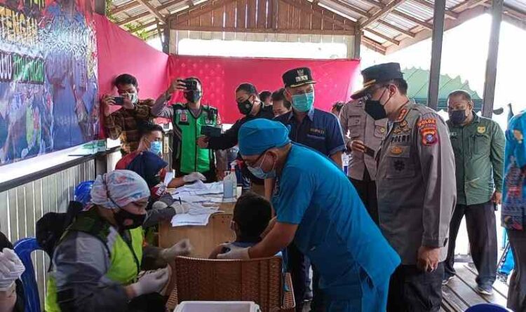 Serbuan Vaksinasi Polda Kalteng, Menyasar ke Warga Kecamatan Rungan