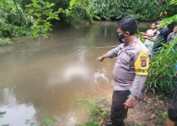 Seorang Nenek ditemukan Tewas di Sungai Dahuan Gegerkan Masyarakat Kelurahan Saripoi
