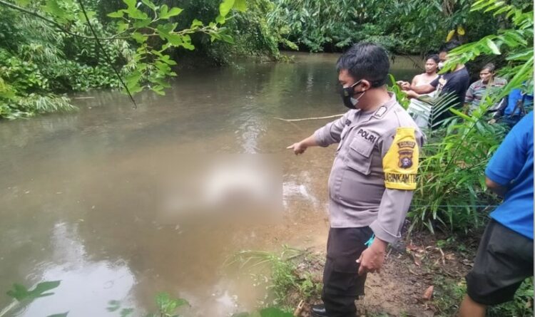 Seorang Nenek ditemukan Tewas di Sungai Dahuan Gegerkan Masyarakat Kelurahan Saripoi