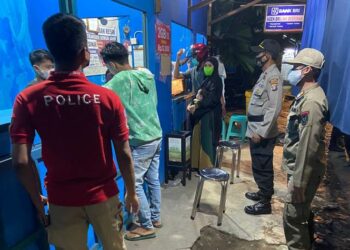 Minta Warga Laksanakan Prokes Malam Hari, Regu KRYD Polres Seruyan Lakukan Patroli 1