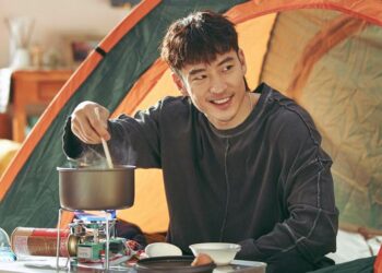 Aktor Korea Lee Je Hoon Kepincut Kenikmatan Mi Goreng “Satu Bungkus Gak Cukup”
