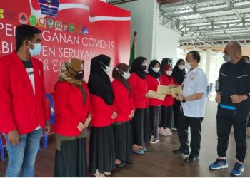 Selesaikan Tugas Akhir, Mahasiswa Seruyan Terima Bantuan