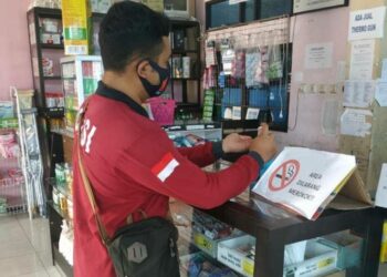 Cegah Kelangkaan Alkes, Polres Seruyan Secara Rutin Lakukan Pengecekan di Apotik