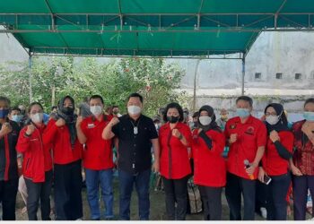 DPC PDIP Kotim Gelar Vaksinasi Massal 1