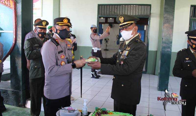 HUT TNI ke -76 Momentum Tingkatkan Solidaritas Dalam Mensejahterakan Masyarakat