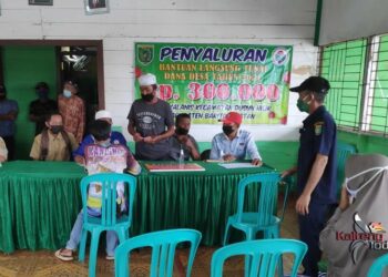Desa Kalanis Salurkan BLT-DD Kepada 277 Penerima Manfaat