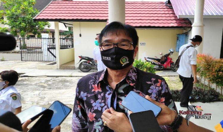Ketua DPRD Barsel Sampaikan Belasungkawa Atas Wafatnya H Moch Yusuf
