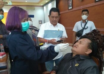 Anggota DPRD Kapuas Lakukan PCR ,Rencana Bimtek Ke Bandung