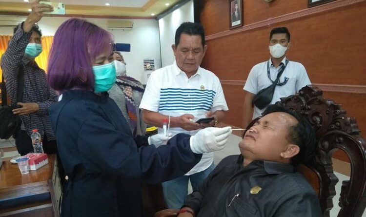 Anggota DPRD Kapuas Lakukan PCR ,Rencana Bimtek Ke Bandung