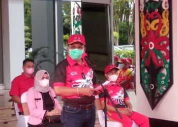 Pj. Sekda Kalteng Lepas Kontingen Perparnas Kalteng