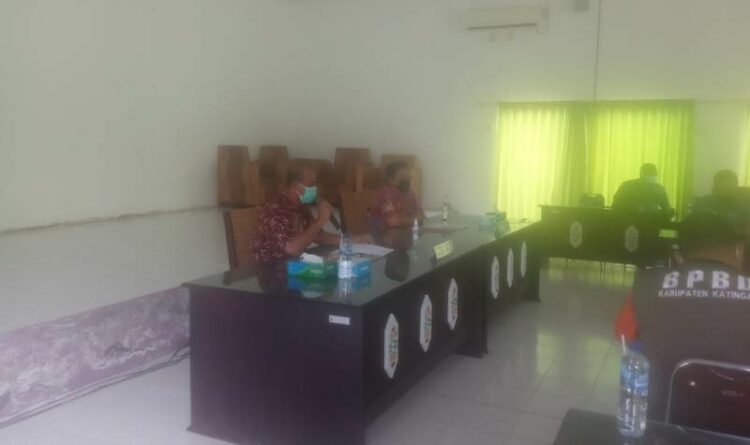 Tidak Diperkenankan Menambah Persyaratan Calon Kades