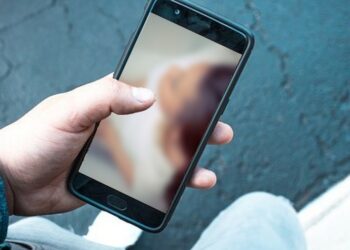 Berniat Melamar Tapi Ditolak, Pria Ini Sebar Video Vulgar Kekasih