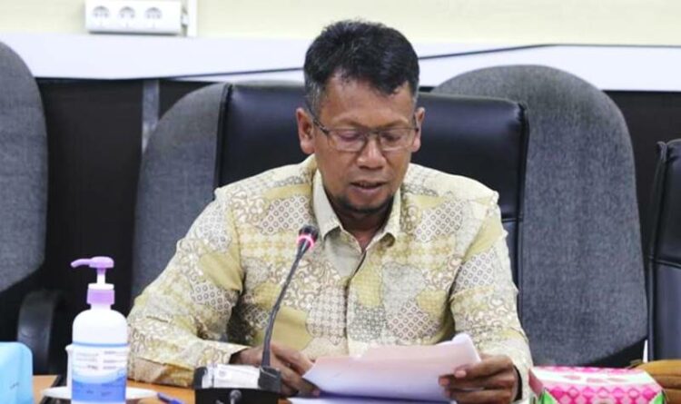 Benahi Median Jalan Sepanjang Ahmad Yani Kuala Pembuang