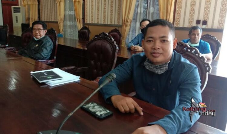 Legislator Dorong Pemerintah Daerah Perhatikan Kesejahteraan RT/RW