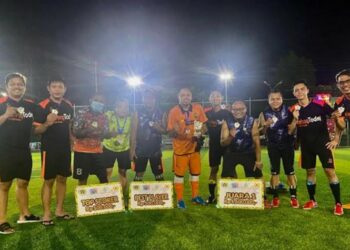 Borong Empat Gelar, Tim SIWO PWI Kalteng Juarai Turnamen Mini Soccer PWI KOTIM CUP I