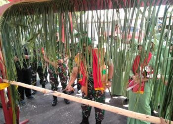 Kedatangan Danrem 102 Panju Panjung di Kapuas di Sambut Adat Potong Pantan