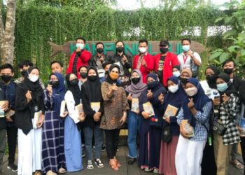 GMNI Bersama PMII Palangka Raya Dapatkan Motivasi Dari Anggota DPD RI Yustina Ismiati