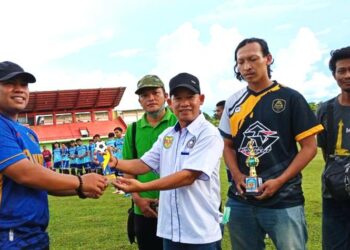 Askab PSSI Gumas dan Mura Gelar Laga Persahabatan