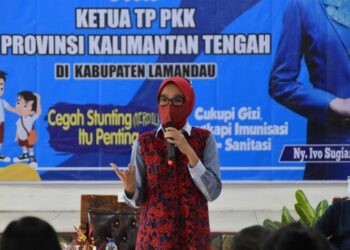 Ketua TP-PKK Prov. Kalteng Ivo Sugianto Sabran Sosialisasikan Peran TP-PKK dalam Pencegahan dan Penanggulangan Stunting di Prov. Kalteng.