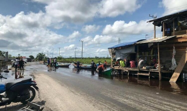 Banjir Mulai Surut, Jalan Palangka Raya-Buntok Kembali Lancar