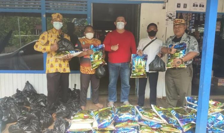 Laskar Nusantara dan Persaudaraan Merah Putih Peduli Banjir di Kotim