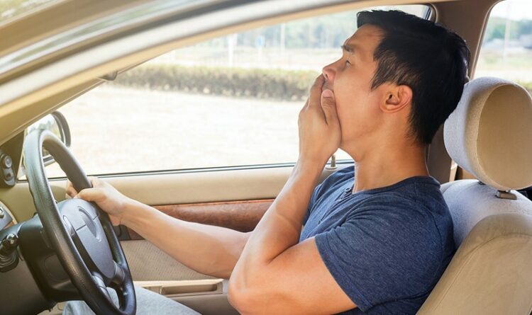 Memahami Bahaya Microsleep Demi Keamanan Saat Berkendara