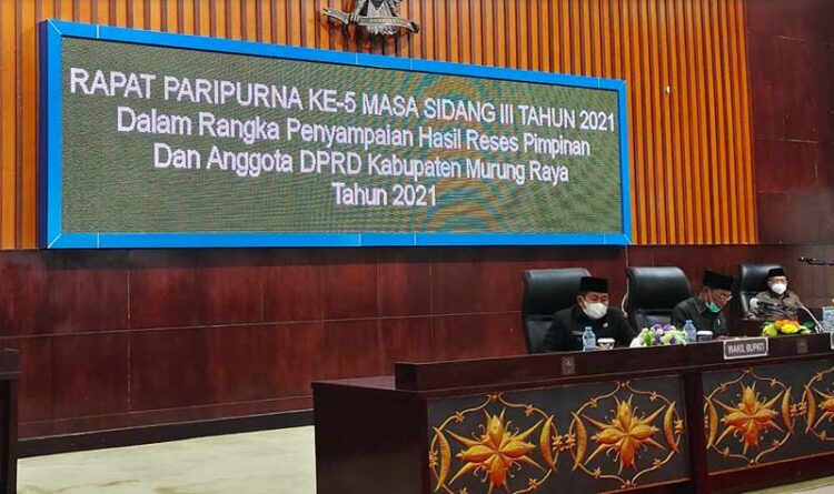 Foto: Pelaksanaan Rapat Paripurna DPRD Mura dalam rangka penyampaian hasil reses masa sidang III