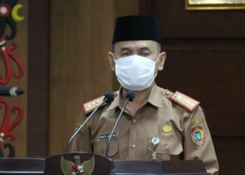 Plt. Asisten Perekonomian dan Pembangunan Setda Kalteng Pimpin Rapat TKPRD