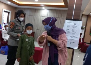 Polda Kalteng Berikan Trauma Healing Bagi Anak Korban Covid-19