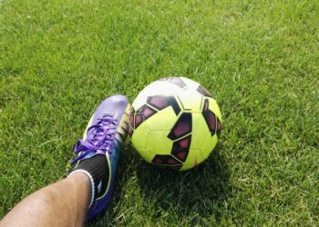 Sepak Bola Bereng Anak Muda, Cara SIWO Kalteng Warnai Hari Sumpah Pemuda 3