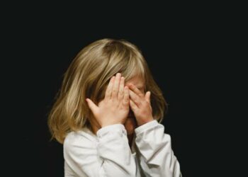 Aniaya 2 Anak Tirinya, Warga Kapuas Digelandang ke kantor Polisi