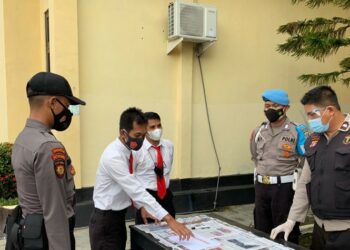 9 Personil Bintara Baru Polres Seruyan Lakukan Tes Urine