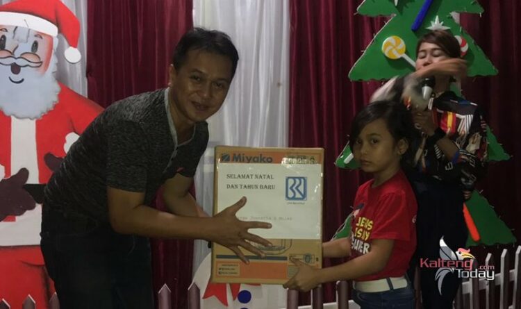 Aksi Sosial Beberapa Komunitas di Bartim Untuk Sambut Natal