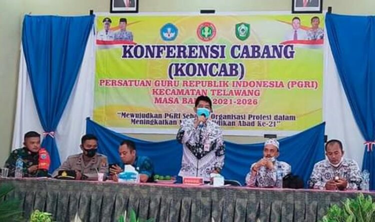 Guru Adalah Pahlawan Tanpa Tanda Jasa
