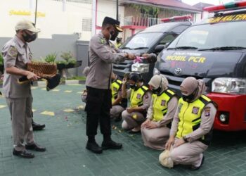 Karumkit Bhayangkara Launching Mobil Lab PCR
