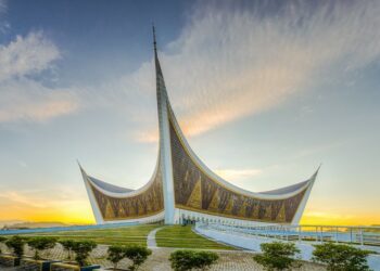 Bikin Bangga! Masjid Raya Sumatera Barat Menangkan Penghargaan Desain Masjid Terbaik di Dunia