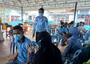Lapas Kelas IIA Palangka Raya Gelar Vaksinasi Bagi WBP yang Tidak Memiliki KTP