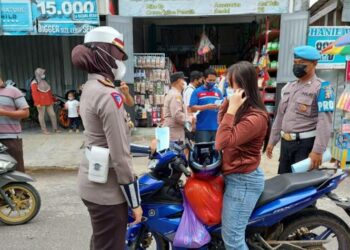 Tingkatkan Penerapan Prokes di Pasar, Polres Katingan Razia Masker