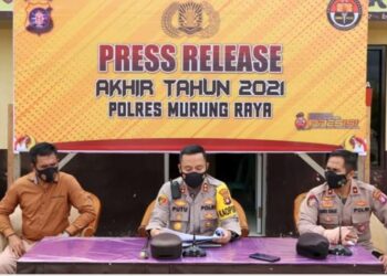 Press release tahunan Polres Murung Raya tentang pengungkapan total tindak pidana di wilayah hukum Polres Mura