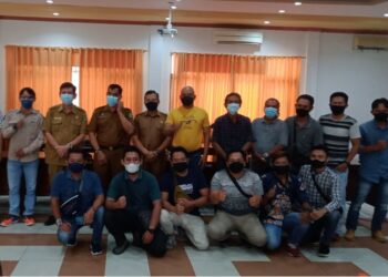 Sekwan bersinergi bersama awak media dalam rangka hubungan kerja sama publikasi.