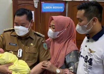 Selamat, Cucu Pertama Bupati Kotim Halikinnor Lahir