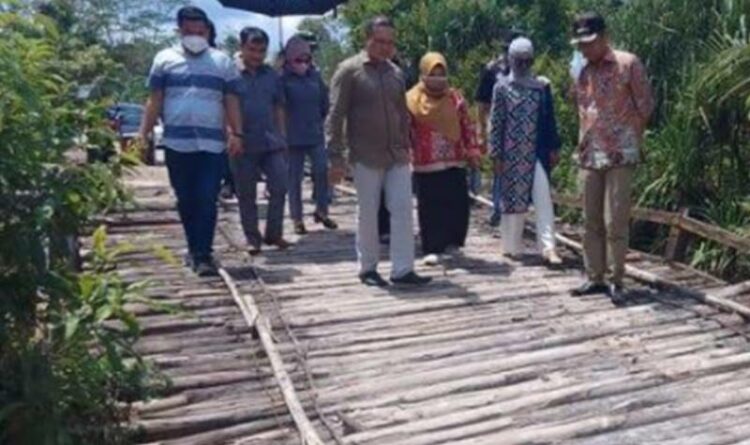 Masyarakat Kelurahan Marang Minta Pembangunan Jembatan Penghubung