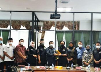 Bapemperda Kaji Banding 5 Buah Raperda Ke DPRD Kalsel
