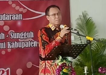Berikan Pelayanan yang Terbaik Bagi Masyarakat