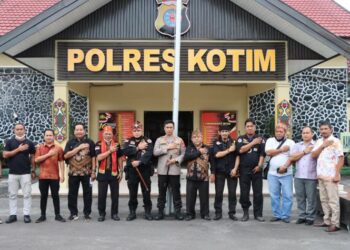 Jaga Kamtibmas, Kapolres Kotim Silaturahmi Dengan Ormas dan Tokoh Masyarakat