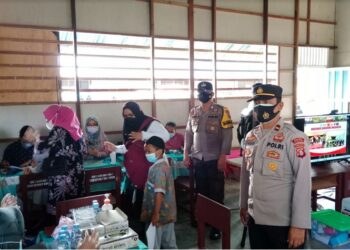 Polsek Seruyan Hilir Rutin Monitoring vaksinasi
