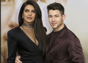 Priyanka Chopra dan Nick Jonas (AP News)