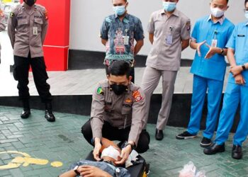 Rumkit Bhayangkara Gelar Pelatihan PPGD dan Evakuasi Korban