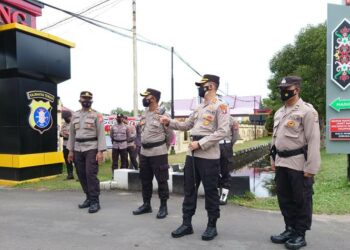 Tingkatkan Keamanan Mako, Kapolres Seruyan Cek Gerbang Pintu Masuk Dan Pagar